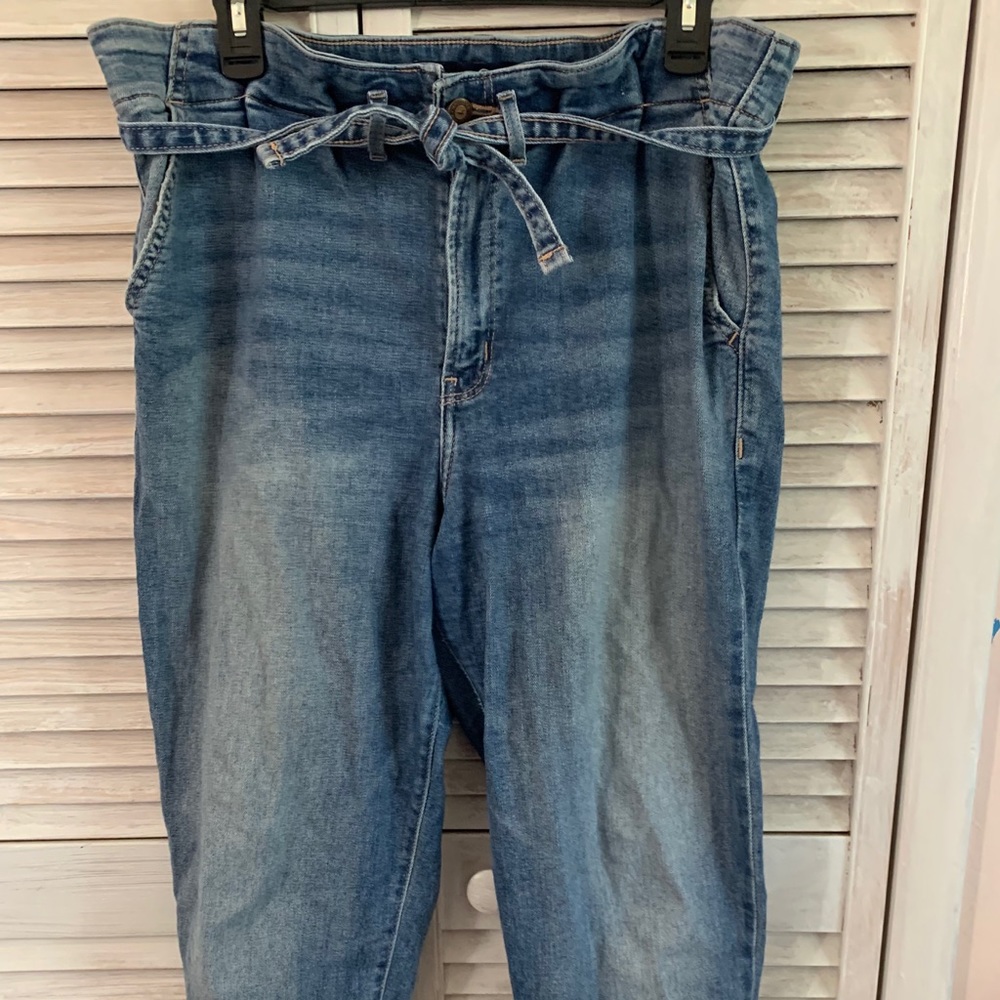 Hollister Paper Bag Curvy Vintage Mom Jeans